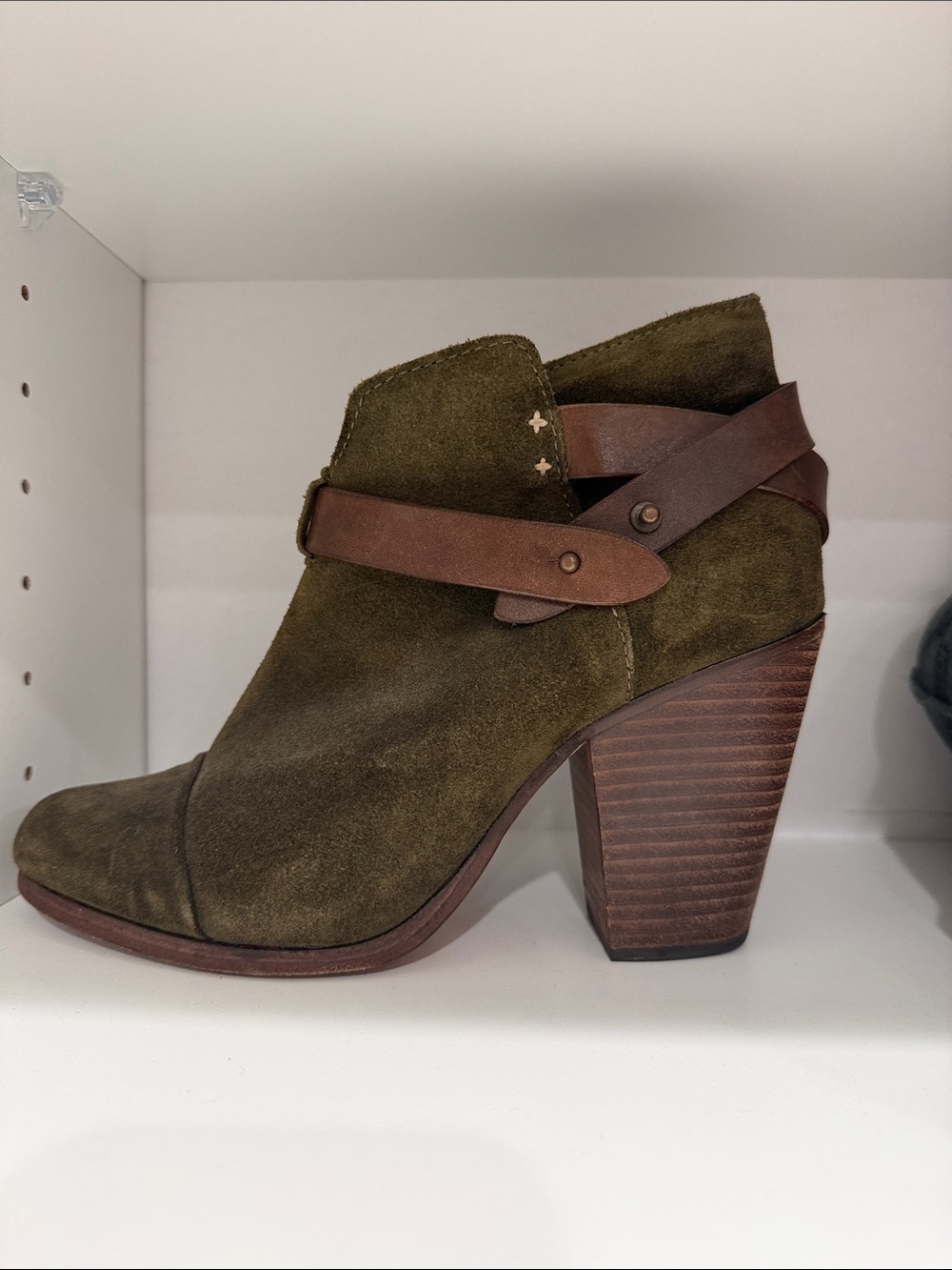 Rag & Bone olive Green suede and leather Ankle Boot